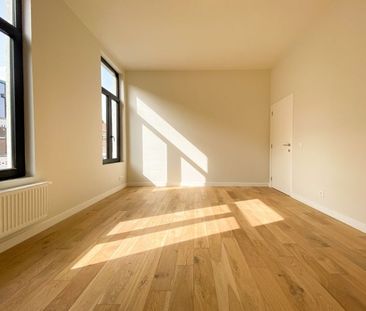 PRACHTIG GERENOVEERDE WONING OP TOPLOCATIE! - Foto 4