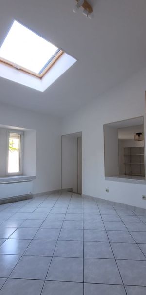 Location Appartement 1 pièce 28m² - Photo 1