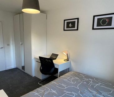 2 bedroom apartment to rent - Photo 6
