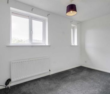 2 bedroom end of terrace house to rent - Photo 5