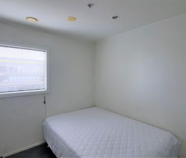 CBD Apartment - Photo 2