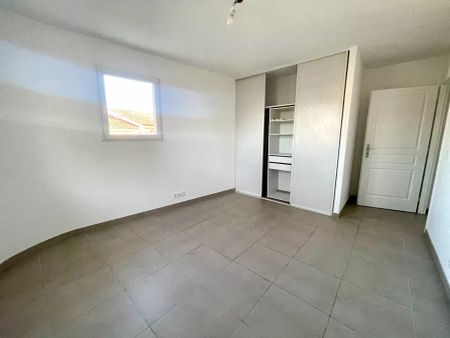 Charleval T4 avec garage - Photo 2