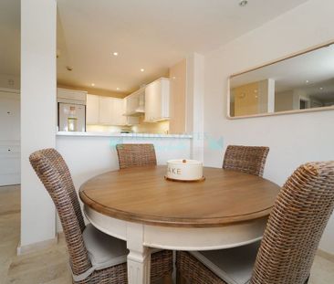 Apartment for rent in Elviria, Marbella East - Photo 3