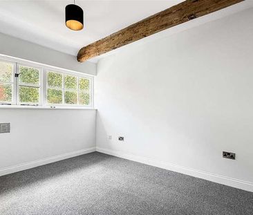 Horninglow Street, Burton-on-trent, DE14 - Photo 1