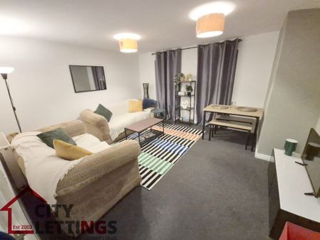 2 Bedroom Apartment - Photo 3