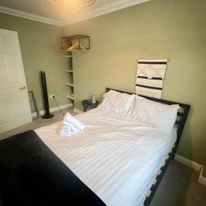 Cowbridge Road East, Cardiff - Photo 2