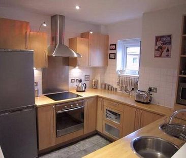 3 Bed Flat, St Wilfrids St, M15 - Photo 3