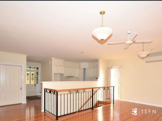 Townhouse short walk to town - Photo 1