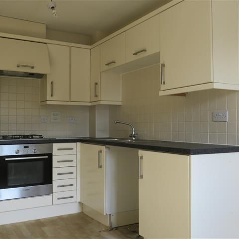 2 bedroom property to rent - Photo 1