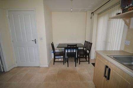 2 Bed Semi-Detached House, Waterworth Drive, L7 - Photo 2
