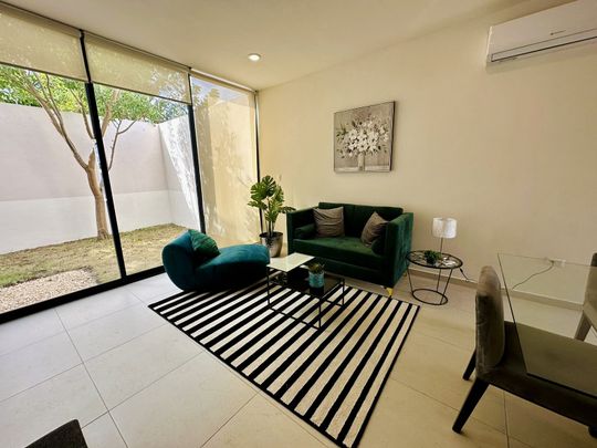 Townhouse amueblado, de una recámara, con jardín. - Photo 1