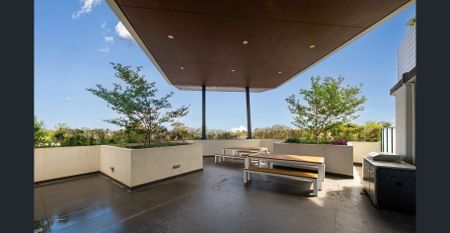 Beautiful Apartment Located in the Heart of Nunawading! - Photo 4