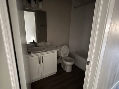 9A Tripp Ave, Unit 3, Belleville, ON - Photo 5