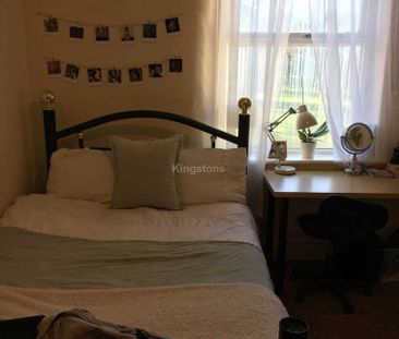 6 bedroom terraced house to rent - Photo 5