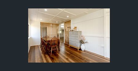 Charming Renovated Low-Set Family Home - Photo 3