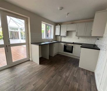 A 3 bedroom semi-detached house situated within the Village of Bram... - Photo 4