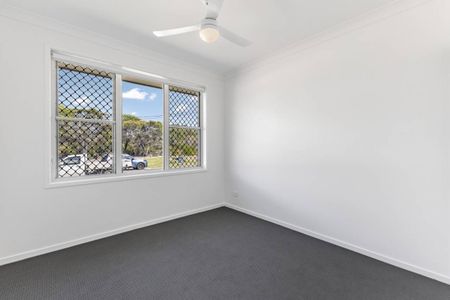 Brand New 3-Bedroom Duplex - Modern Living Minutes from Woodgate Beach - Photo 3