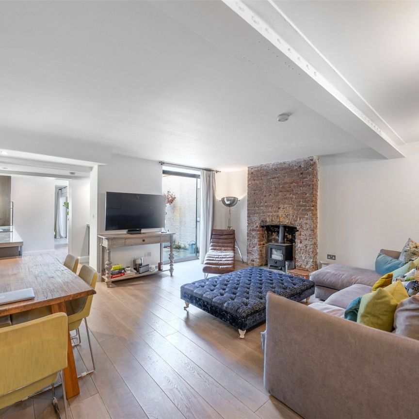 Princess Road, London, NW1 flat to rent - Photo 1