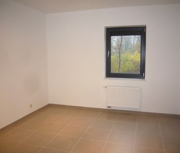 Ruim appartement met 2 slpk, bureel/dressing, autostaanplaats, kelder en mooi terras met prachtig uitzicht - Foto 3