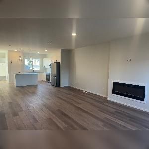 Sienna 3 Bedroom 2.5 Bathroom Upper Suite Fort Saskatchewan NOW FOR RE - Photo 3