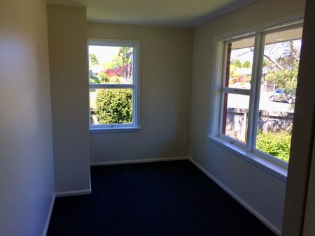 3 Bedroom Property in Prime Location - Photo 2