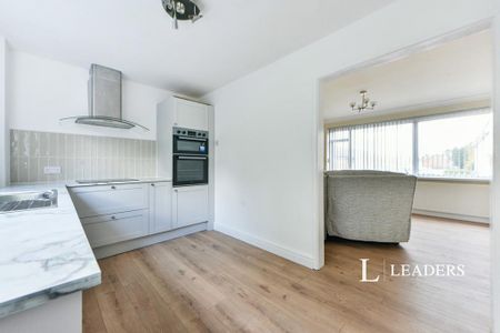 3 bedroom terraced house to rent - Photo 5