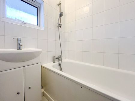 Orchard Croft, CM20, Harlow - Photo 4