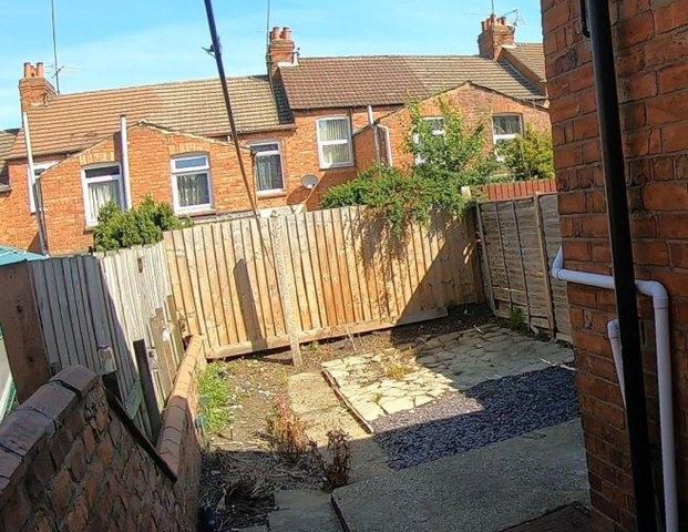 3 bedroom house share to rent - Photo 1