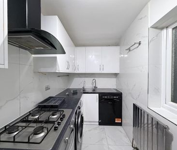 4 bedroom terraced house to rent - Photo 6