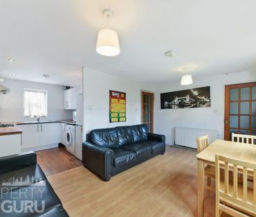 4 bedroom terraced house to rent - Photo 6