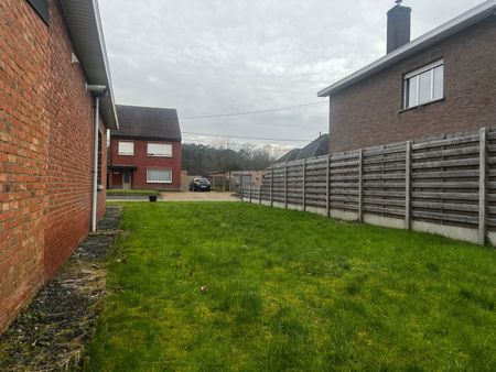 Lichtrijke woning met 3 slaapkamers en tuin gelegen te Oevel - Photo 3