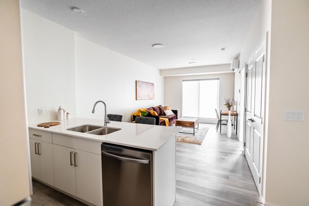 14005 28 Avenue SW, Edmonton, AB, Paisley - Photo 1