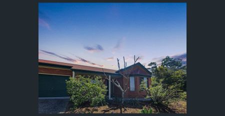 LOCATION!! LOCATION!! LOCATION!! - Photo 2