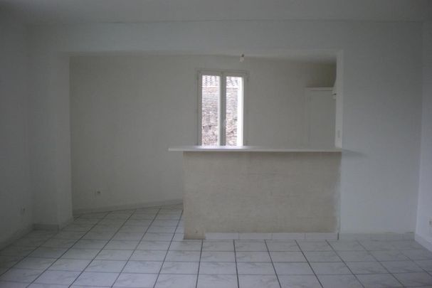 CONGENIES Appartement T3 de 62,77m² au 1er étage - Photo 1