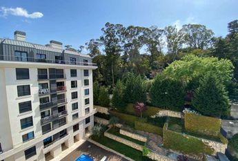 3 Bedroom Apartment with swimming pool, Benfica, Lisboa