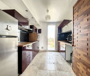 Apartment - Photo 2