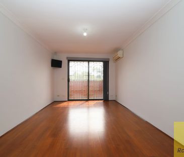 Modern 3 Bedroom Duplex In Bass Hill - Photo 2
