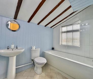 2 bedroom cottage to rent - Photo 2