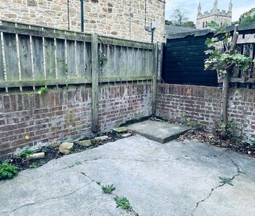2 bedroom end of terrace house to rent - Photo 6