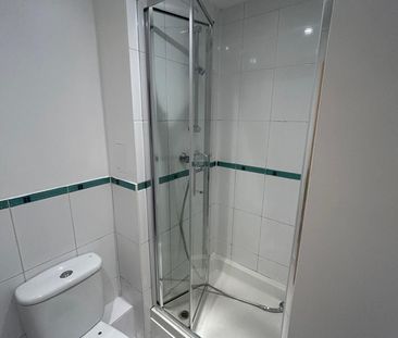 2 Bed Flat, Stockwell Road, SW9 - Photo 6