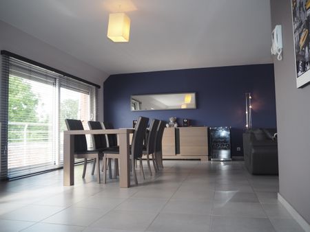 Ruim appartement in het hart van Egem - Photo 3