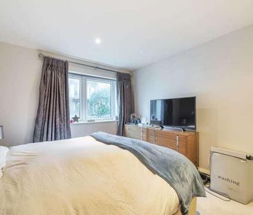 Victoria Court, Unwin Way, Stanmore, HA7 - Photo 2