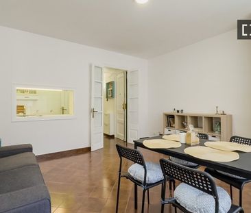 barcelona, Catalonia 08012 - Photo 2