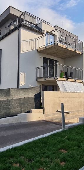 | VERFÜGBAR AB SOFORT | FREIFLÄCHE | 2 ZIMMER | GUT AUFGETEILT - Foto 1