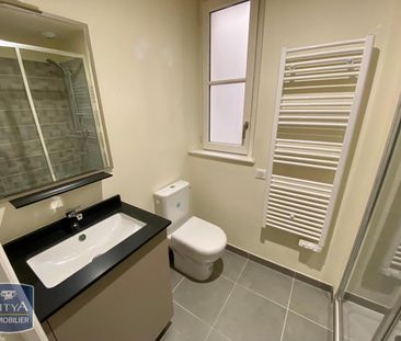 Location Appartement 1 pièce 36m² TOULON 83000 - Photo 5