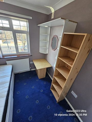 4 bedroom semi-detached house to rent - Photo 4