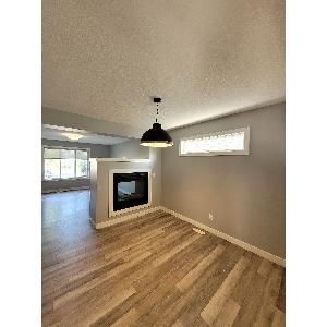 3 Bed 2.5 Bath Dbl Garage Duplex Southfort Fort Saskatchewan - Photo 1
