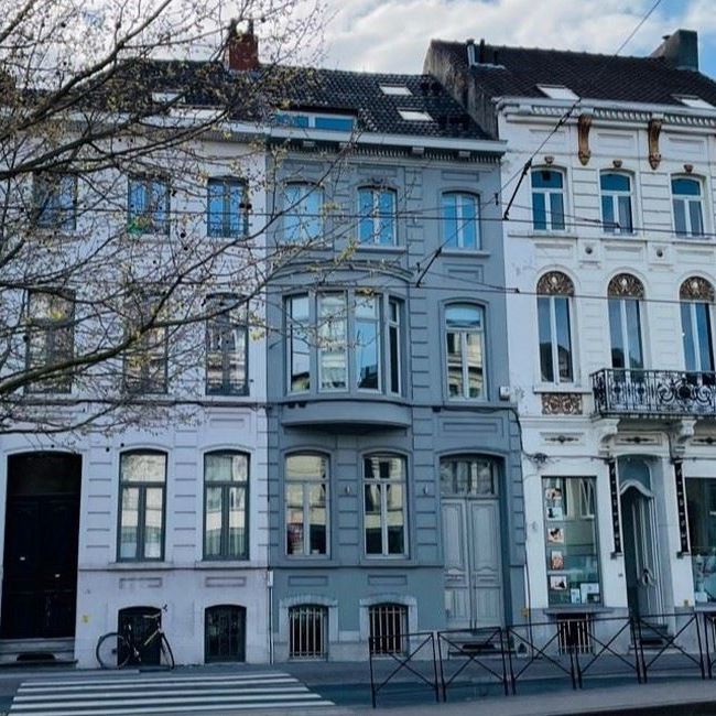 Appartement te huur in Gent voor € 895 met 1 slaapkamer - Photo 1