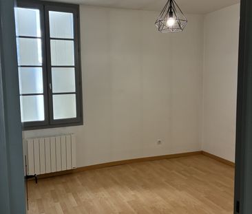 Location Appartement 3 pièces 55m² ANGOULEME 16000 - Photo 2