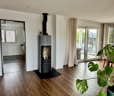 Helle 3 1/2-Zi-Wohnung, 2 Balkone, Seesicht, in 3 Fussmin. am See - Photo 1
